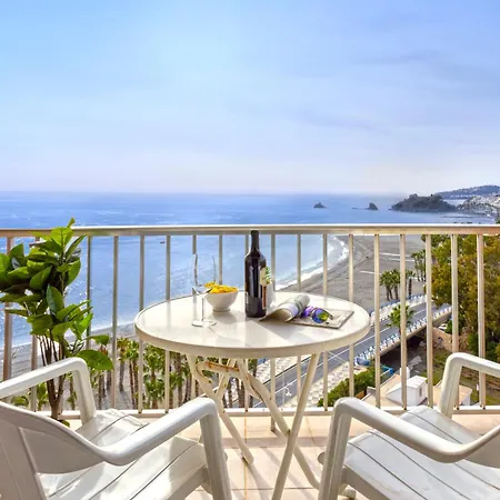 1004 - Beachfront On El Paseo, 4 Pers - Air Conditionning - Wi-fi - Smart Tv *