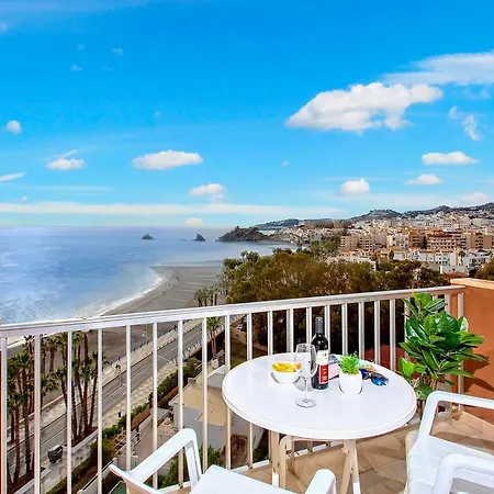 1004 - Beachfront On El Paseo, 4 Pers - Air Conditionning - Wi-fi - Smart Tv